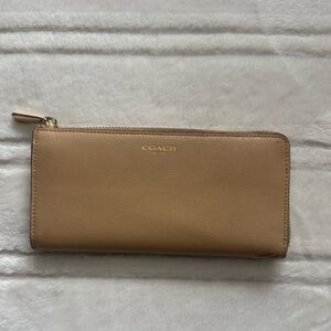 COACH MSRP$295 SMOOTH REFINED GENUINE LEATHER Slim ZIP AROUND Accordion WALLET